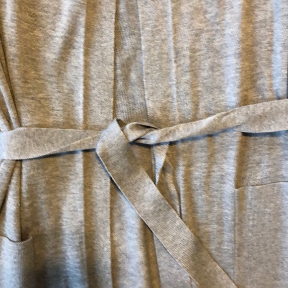 Grey Banana Republic sweater vest with waist tie - Picture 2 of 6